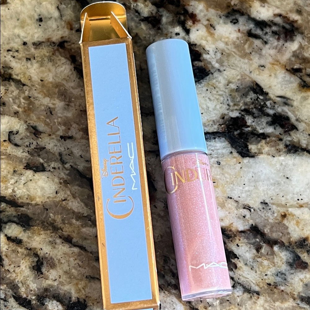 💕🍭MAC Cosmetics Lipglass Cinderella Happily Ever After - Picture 4 of 10